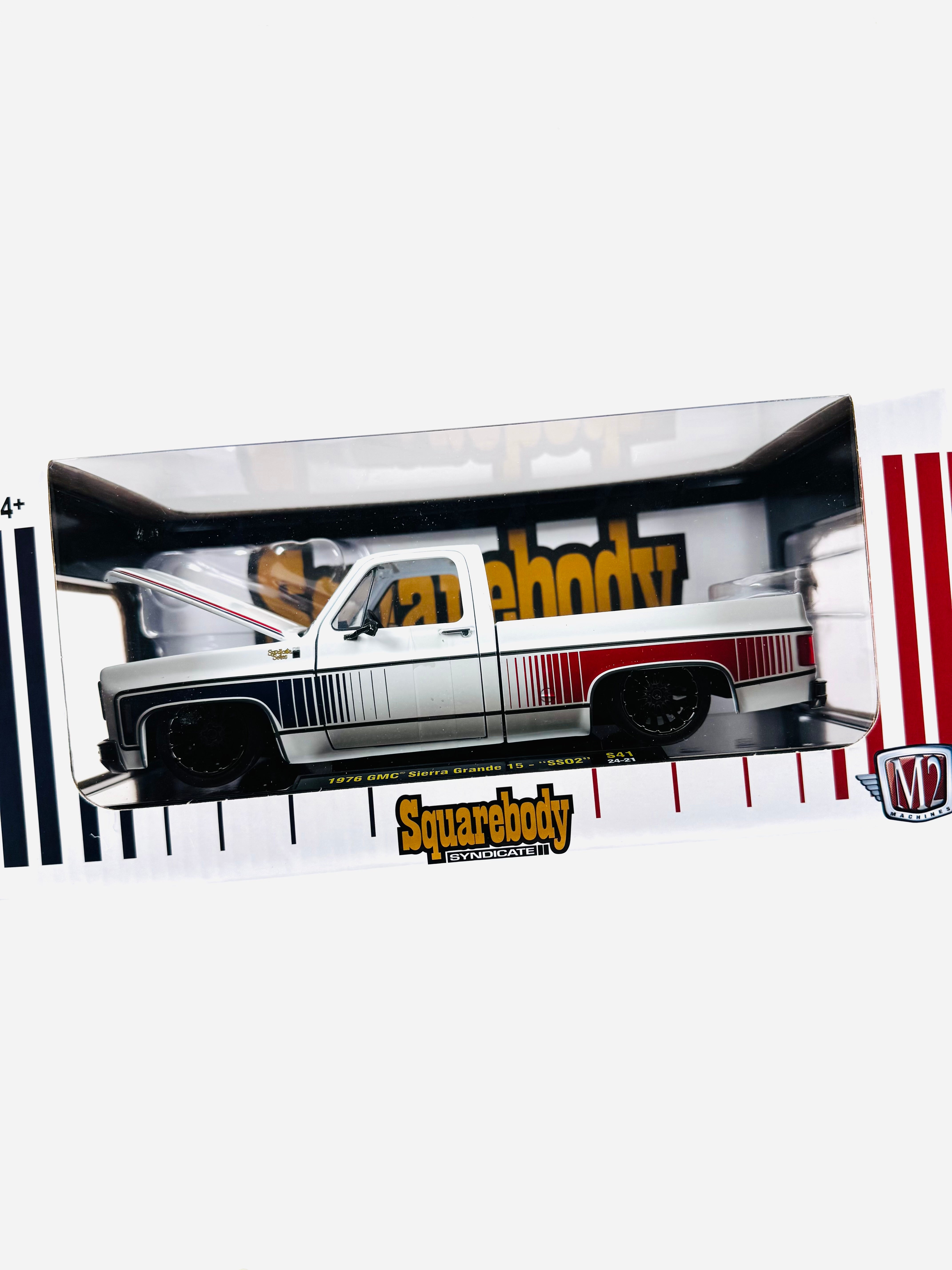 M2マシーン 1976 GMC シエラ・グランデ 15 - ホワイト M2 Machines 1/24 Scale Squarebody Syndicate 1976 GMC Sierra Grande