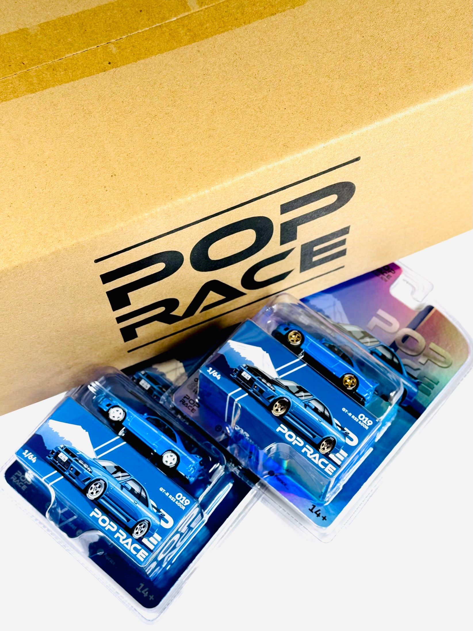 Pop Race Enigma Exclusive Nissan Skyline GTR R33 Nismo 400R