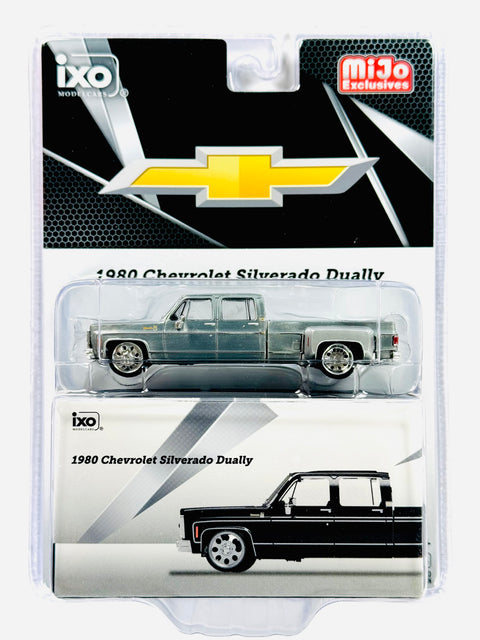 iXO Model 1980 Chevrolet Silverado C30 Crew Cab Dually Lowered Black Chase