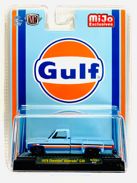 M2 Machines Mijo Exclusive Gulf 1978 Chevrolet Silverado C30 Custom Chase