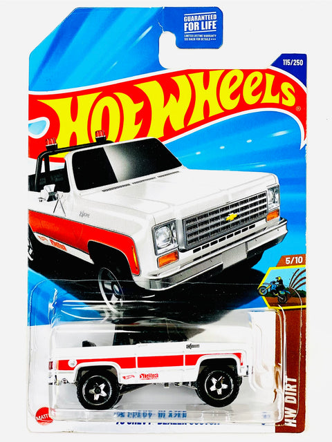 Hot Wheels HW Dirt 75' Chevy Blazer Custom - Damaged Card