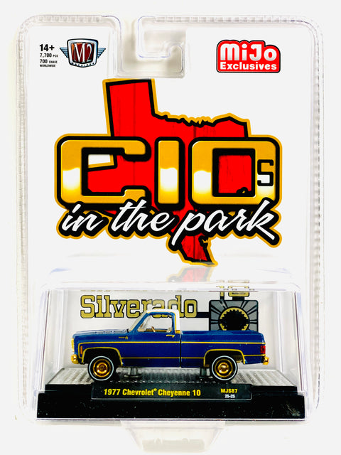 M2 Machines Mijo Exclusive  C10's In The Park 1977 Chevrolet Cheyenne 10 Blue Chase