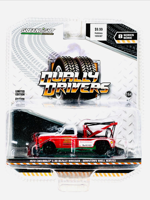 Greenlight Dually Drivers 1972 Chevrolet C-30 Dually Wrecker Downtown Shell Service Chase - Damaged Blister