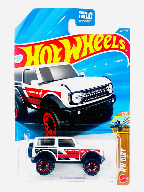 Hot Wheels HW Dirt '21 Ford Bronco (213/250) - Damaged Card/Blister