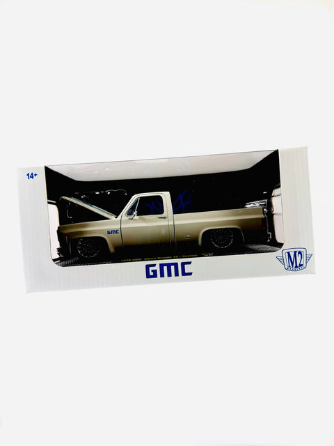 M2 Machines 1/24 Scale 1976 GMC Sierra Grande 15 Custom - Damaged Box