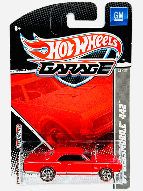 Hot Wheels Garage '67 Oldsmobile 442 Red - Damaged Card/Blister