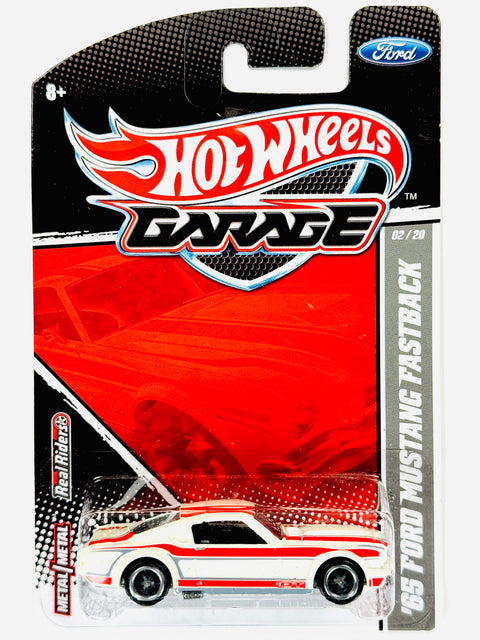 Hot Wheels Garage '65 Ford Mustang Fastback White & Red - Damaged Card/Blister