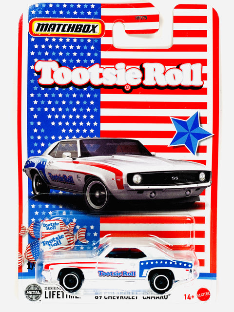 Matchbox 2025 Candy Case D Tootsie Roll '69 Chevrolet Camaro (1/6)