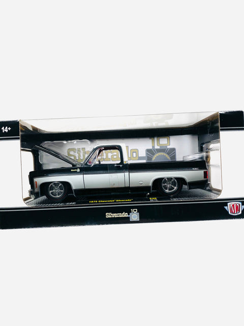 M2 Machines 1/24 Scale 1975 Chevrolet Silverado - Damaged Box