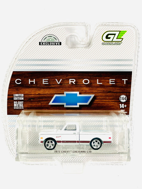 Greenlight Hobby Exclusive 1972 Chevrolet Cheyenne C10 Short Bed White