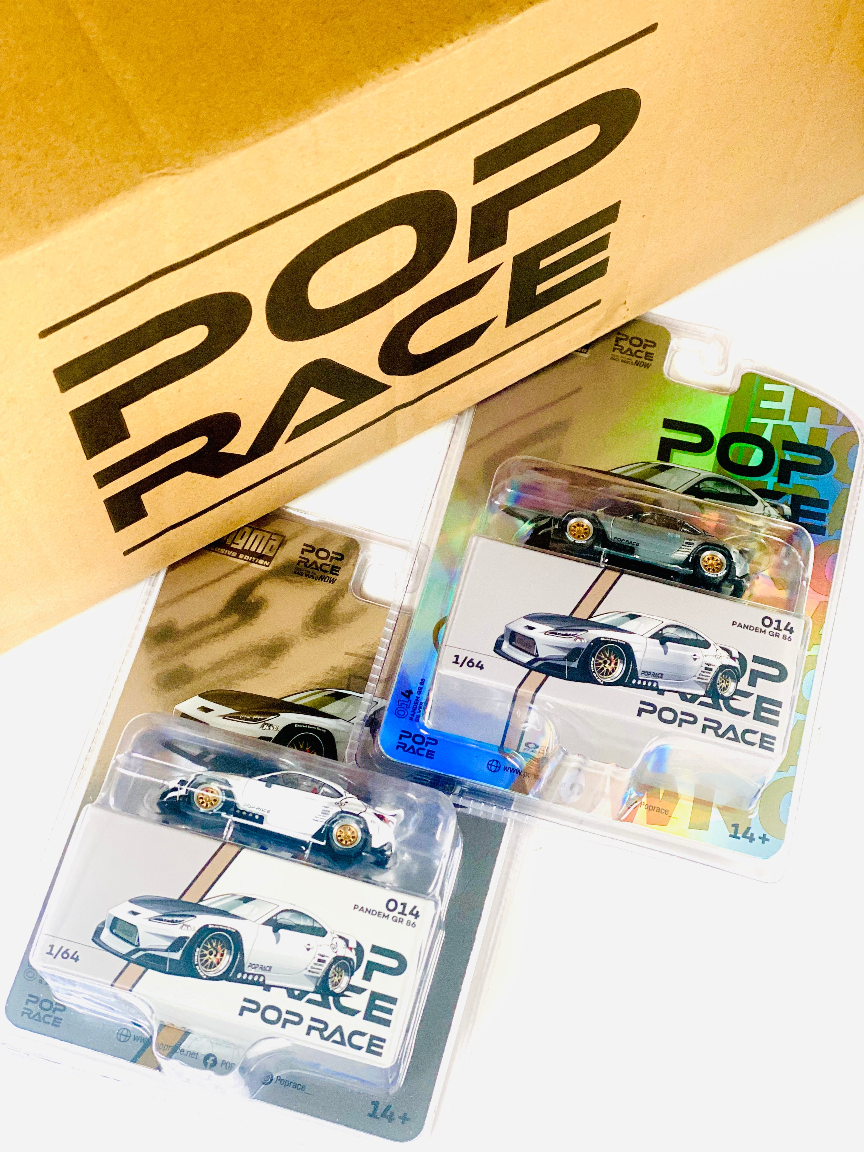 Pop Race Enigma Exclusive Pandem GR86 Crystal White Pearl #014