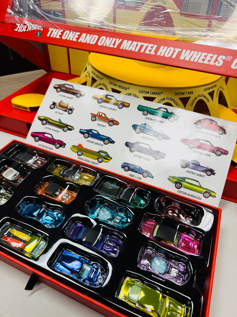 Hot Wheels 50th Anniversary 2018 Original 16 Car Display - Damaged/Open Box
