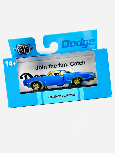 M2 Machines Auto-thentics 1970 Dodge Super Bee 383 Chase - Damaged Box