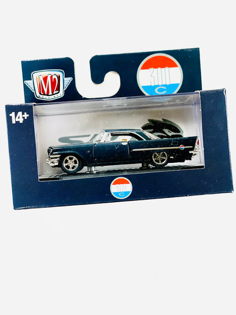 M2 Machines Auto-thentics SRT 1957 Chrysler 300C - Damaged Box
