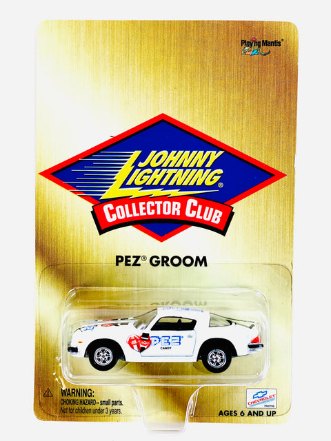 Johnny Lightning Playing Mantis Collector Club PEZ Bride Camaro White - Damaged Card/Blister