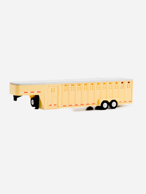 Greenlight Hitch & Tow 26 Foot Vertical 3 Hole Gooseneck Livestock Trailer in Beige