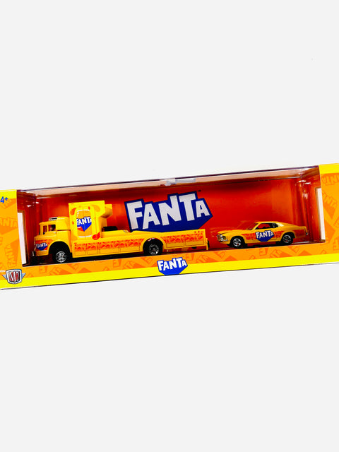 M2 Machines Auto Haulers Fanta 1970 Ford C-950 & 1970 Ford Mustang Custom